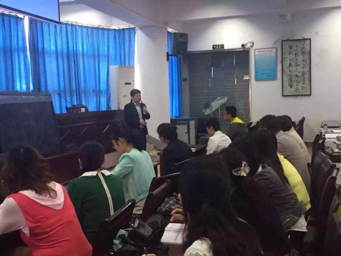 西安珠穆朗码补习学校在勉县开展全体英语老师培训会